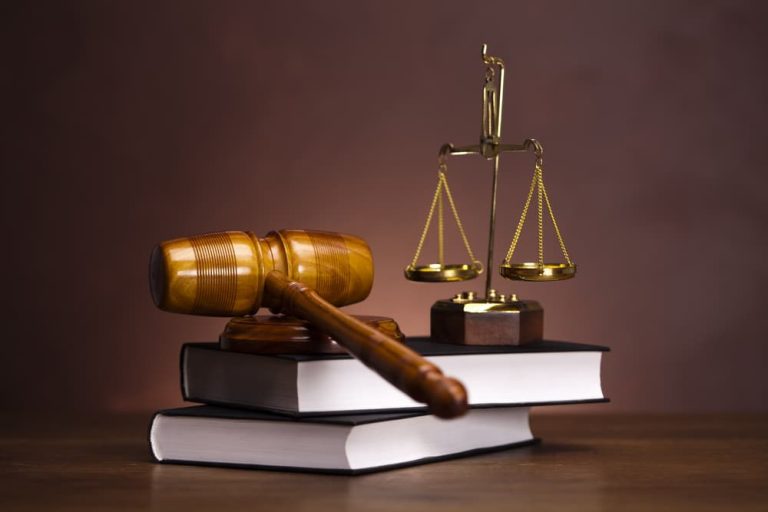 Top 10 Online Law Courses with Certificates